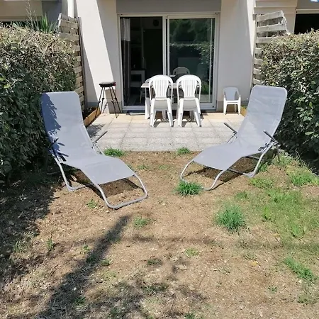 דירה Cosy Studio With Large Garden - Close Beach
