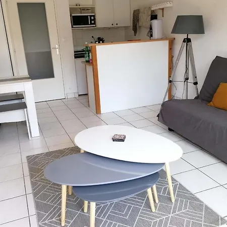 דירה Cosy Studio With Large Garden - Close Beach *